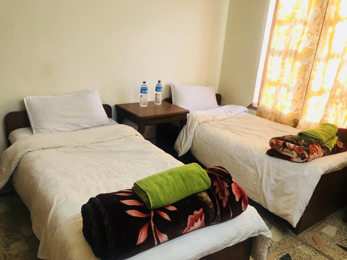 Dungkar Guest House Kathmandu Buitenkant foto